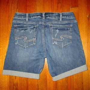SILVER JEANS Calley Mid Jean Shorts Plus Sz 32